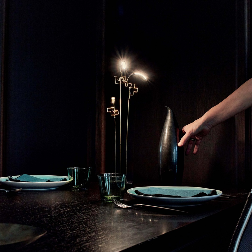 DCW - BOUCLE - Lampe de table rechargeable