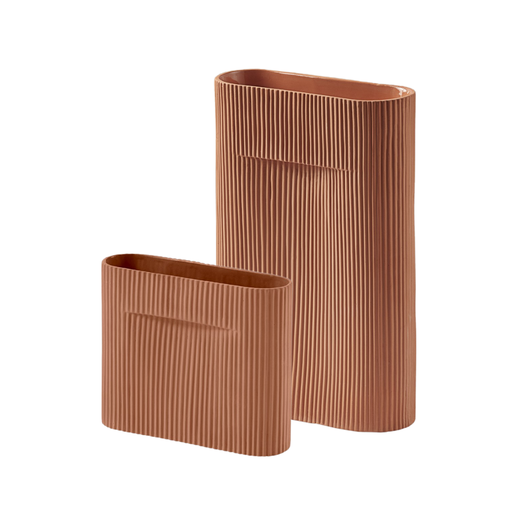 Muuto - Vase en argile terracotta "RIDGE"